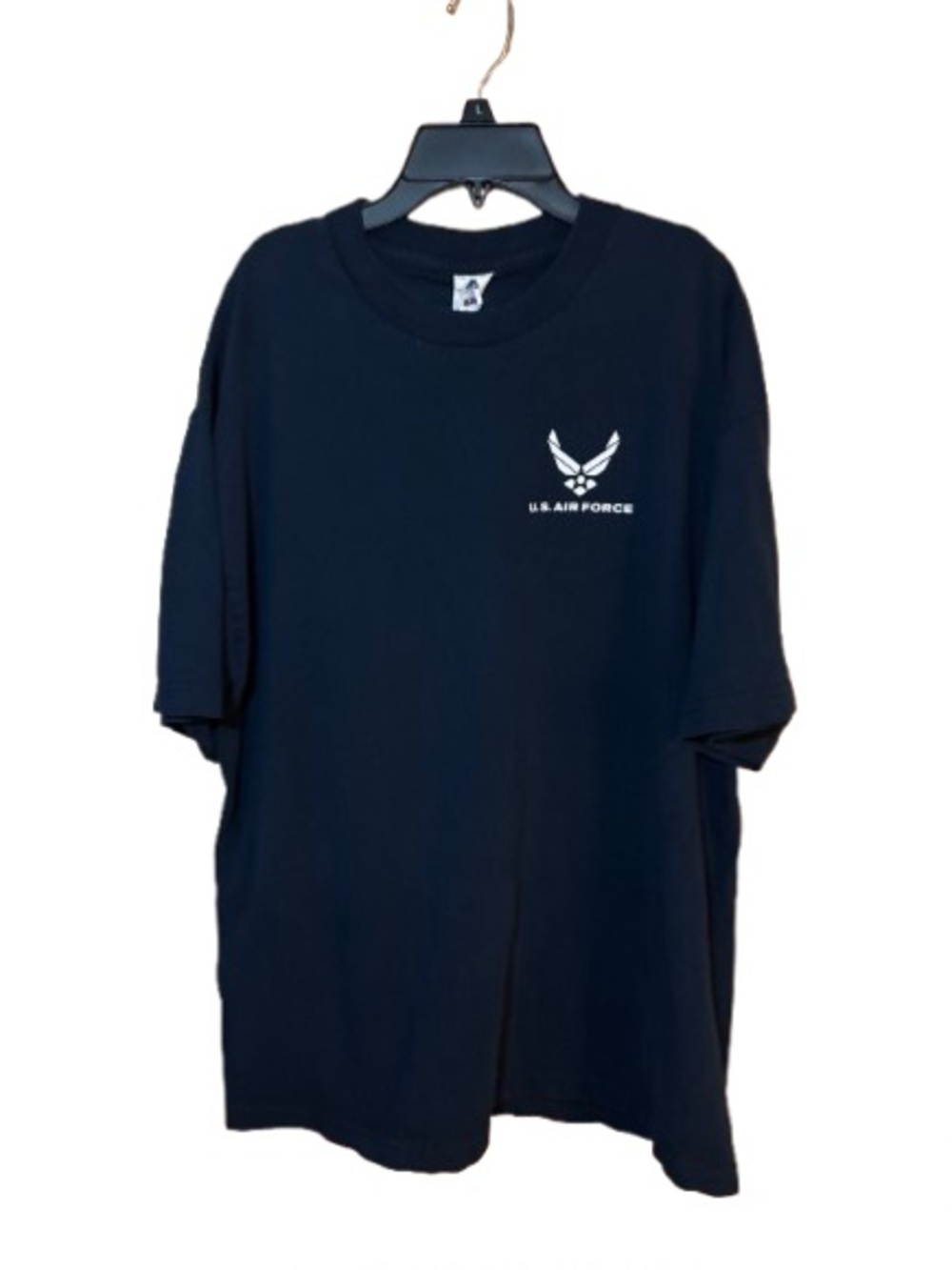 Mens Air Force wing logo 
T-Shirt XL